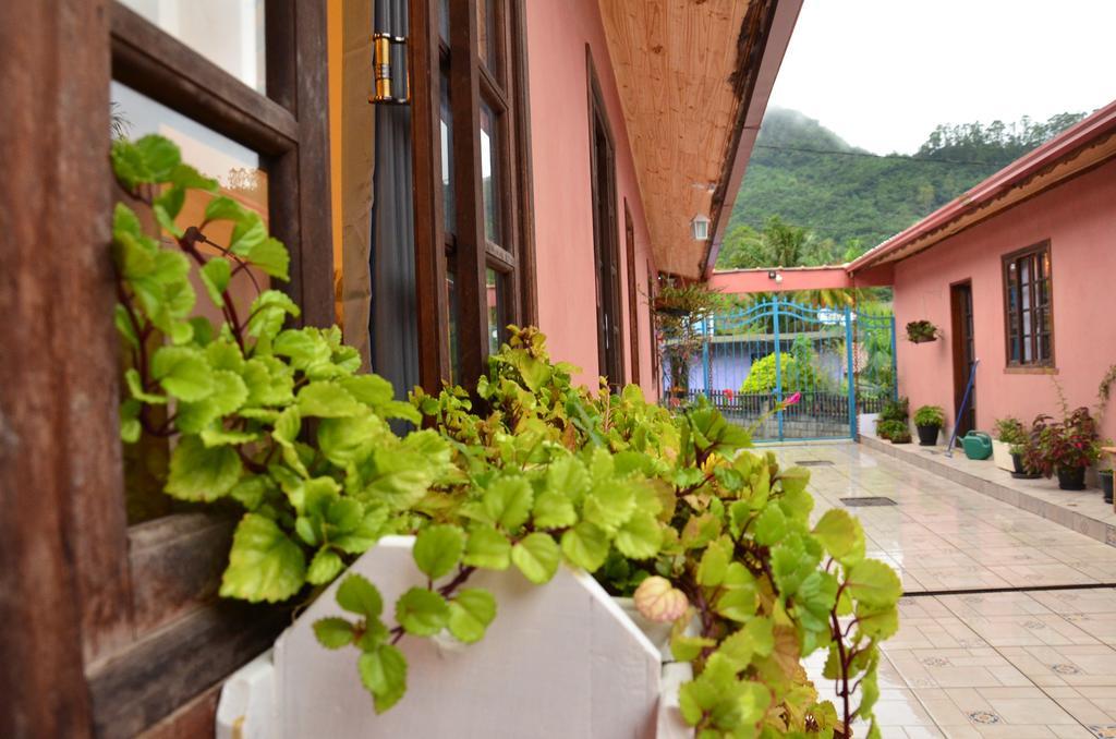 Отель Pousada Vila Paolino Сан-Педру-да-Серра Экстерьер фото